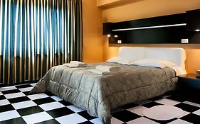 Hotel La Nuova Quercia  3*
